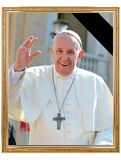 Papst Franziskus-Bild mit Trauerflor